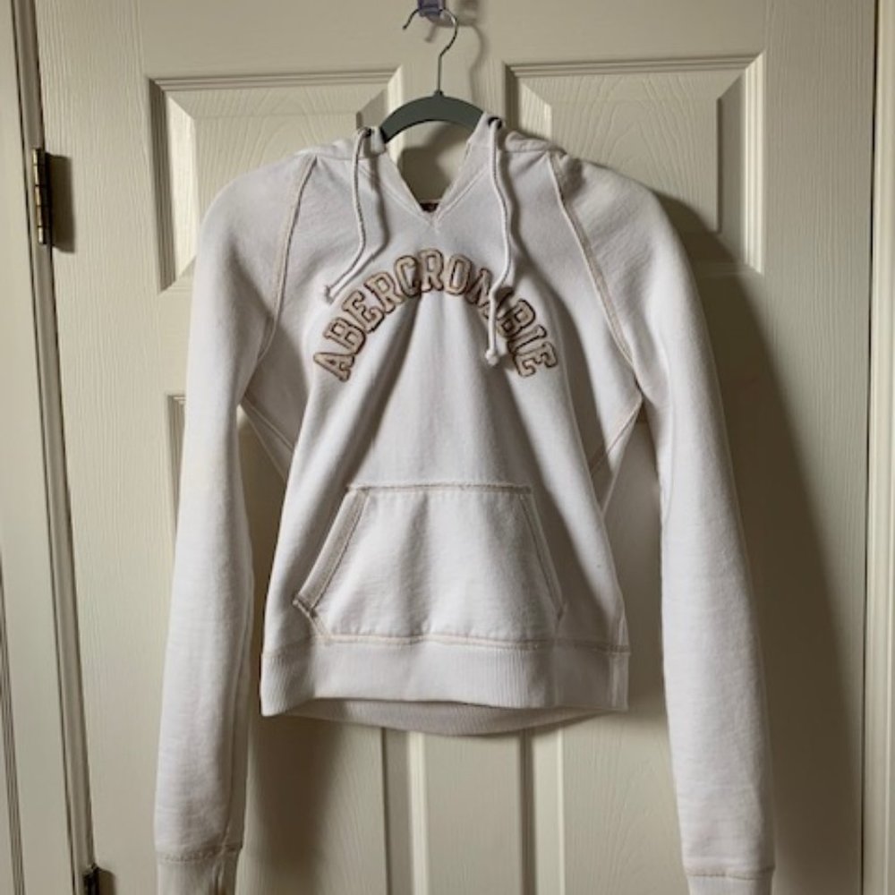 Abercrombie & Fitch Sweat Shirt; SZ M; White